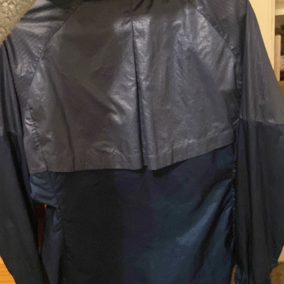 Nike Windbreaker - Picture 5 of 5